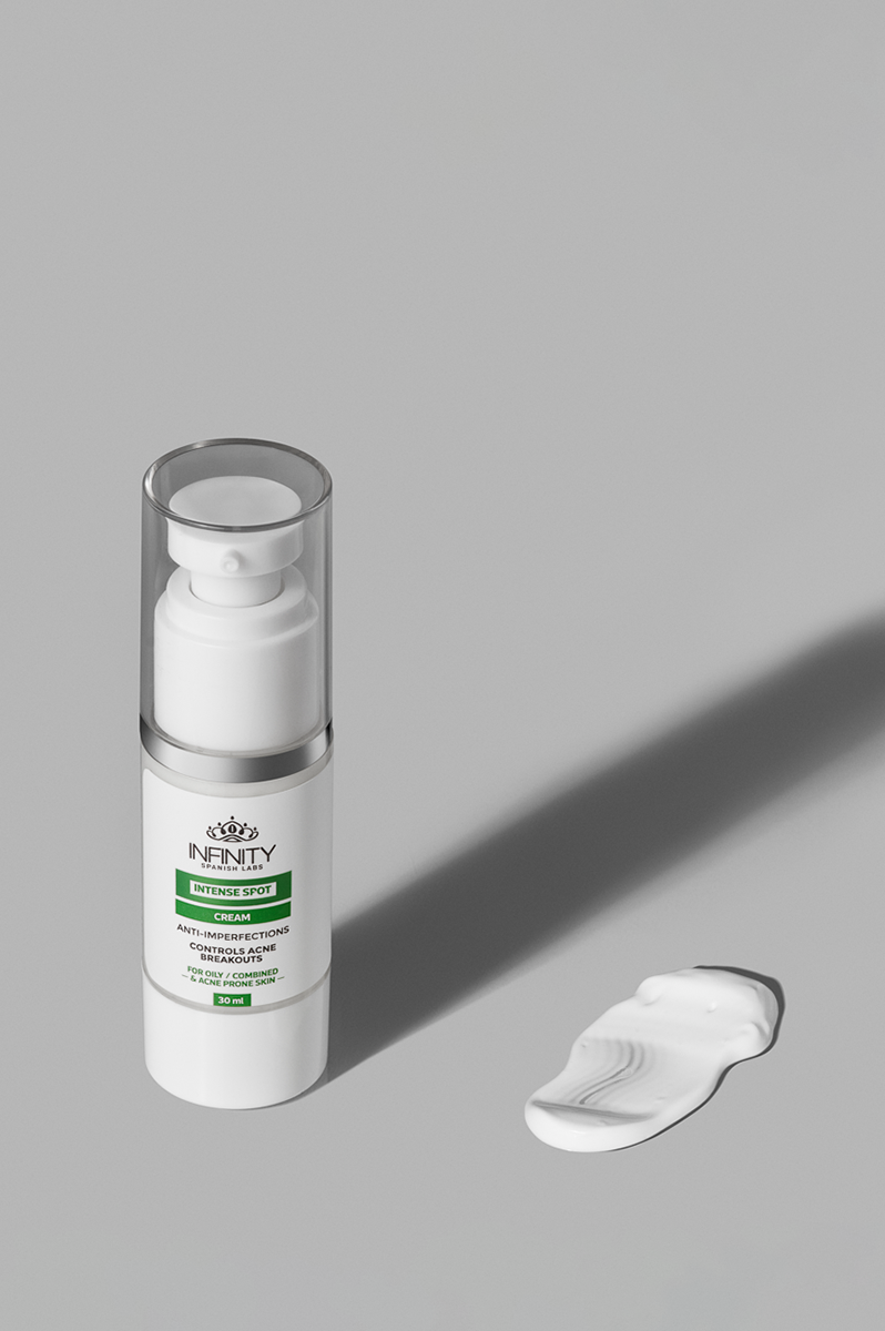 Intense Spot Cream texture close-up – concentrated spot treatment formula