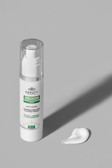 Acne Daily Moisturizing Cream texture close-up – lightweight oil-free moisturizer